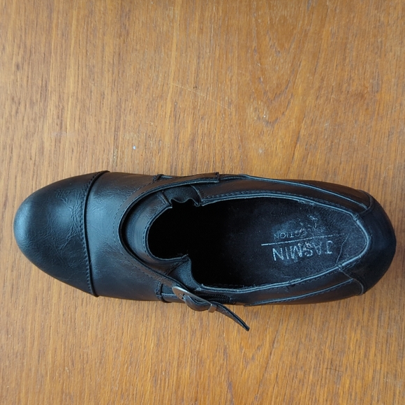 Jasmin Collection black heeled ankle booties. Gently used. - Picture 3 of 7